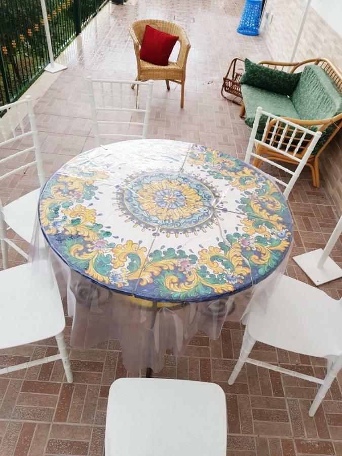 Casa Nives in Villa Emilia Vietri Esterno foto